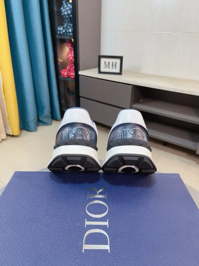 Men's men's shoes 💰438🌹🌹【Dior】Best-selling official website world premiere🔝High-end men's shoes brand official website latest series: The upper is made of imported cowhide with specially designed fabrics➕Mesh breathable lining. Make walking more convenient and comfortable! Compared with the official quality, Midea’s 1:1 replica. Create a fashionable personality to set off your uniqueness! A must-have for trendy men! Classic style. Men's sizes: 38-44.